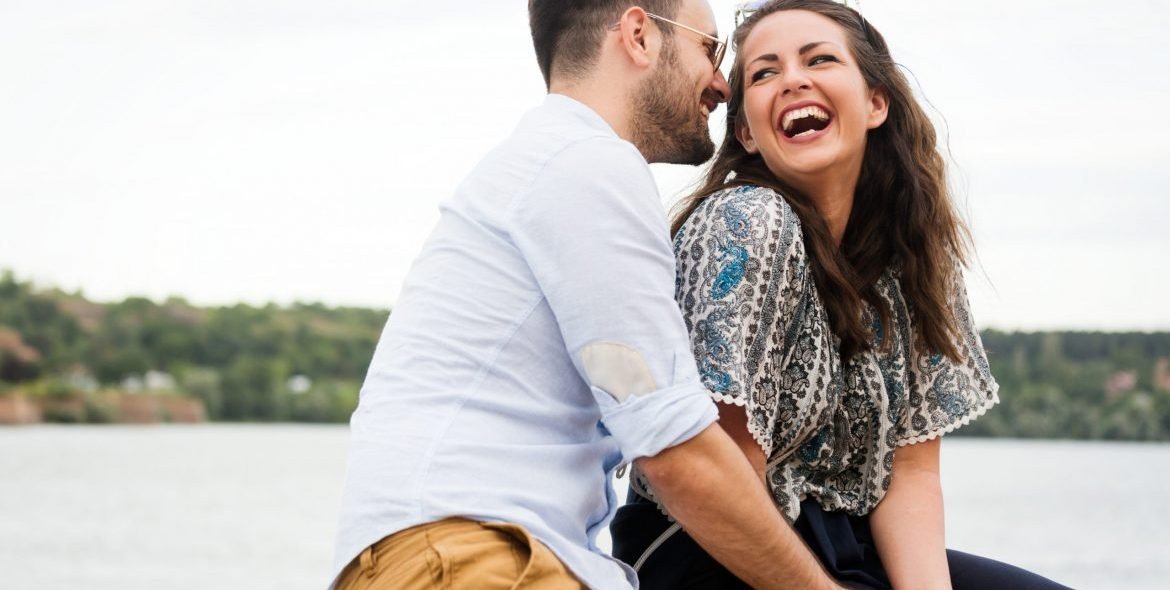 young-attractive-happy-couple-having-romantic-date-A3Y6ZC4-scaled-e1602651572963